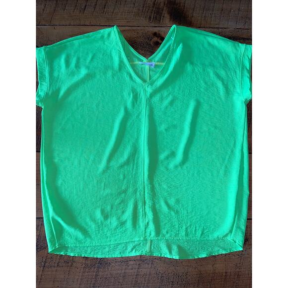 Womens First Love Neon Green Cap Sleeve Oversized Fit V-Neck‎ Blouse Size M - Picture 1 of 6